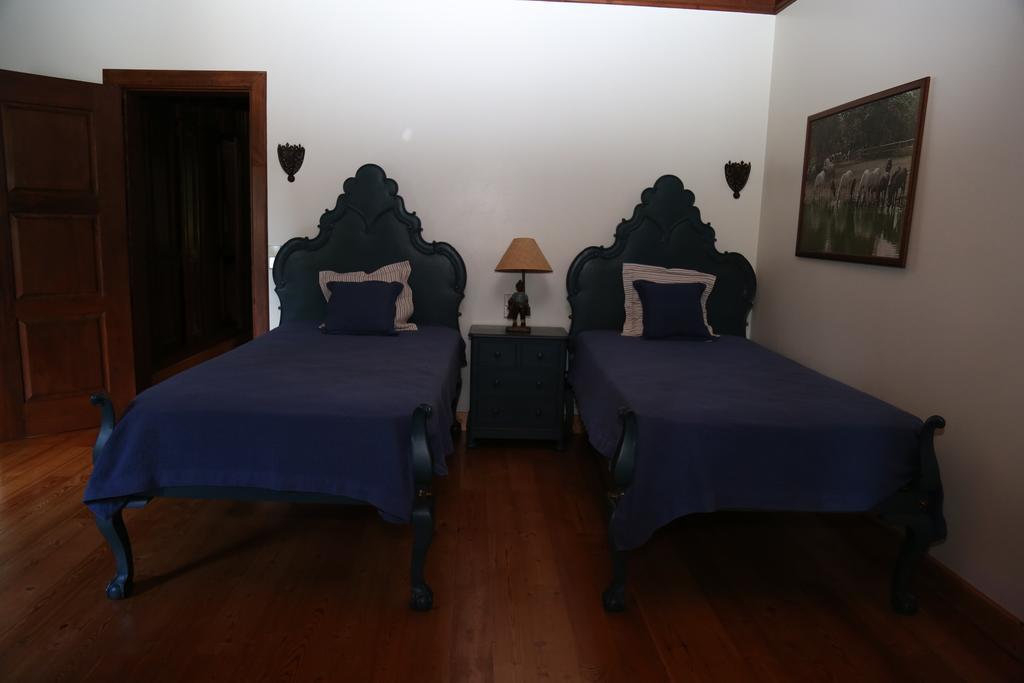 Quinta Dos Castanheiros Bed And Breakfast Ponte de Lima Rum bild