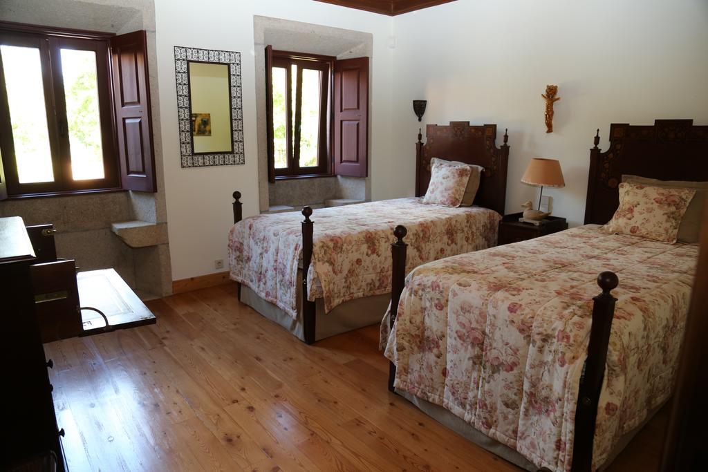Quinta Dos Castanheiros Bed And Breakfast Ponte de Lima Exteriör bild